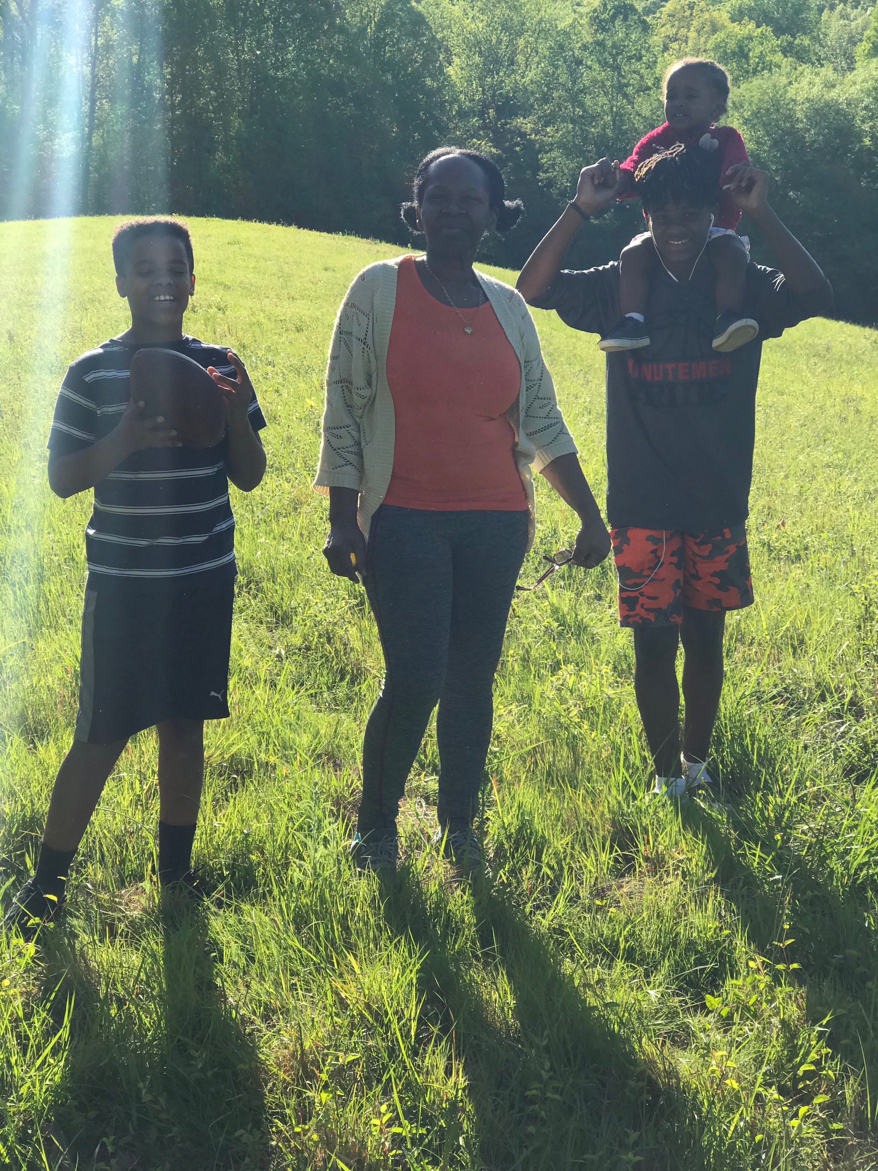 Ashaeil cox  Help Honor My Mom’s Memory gofundme donation
