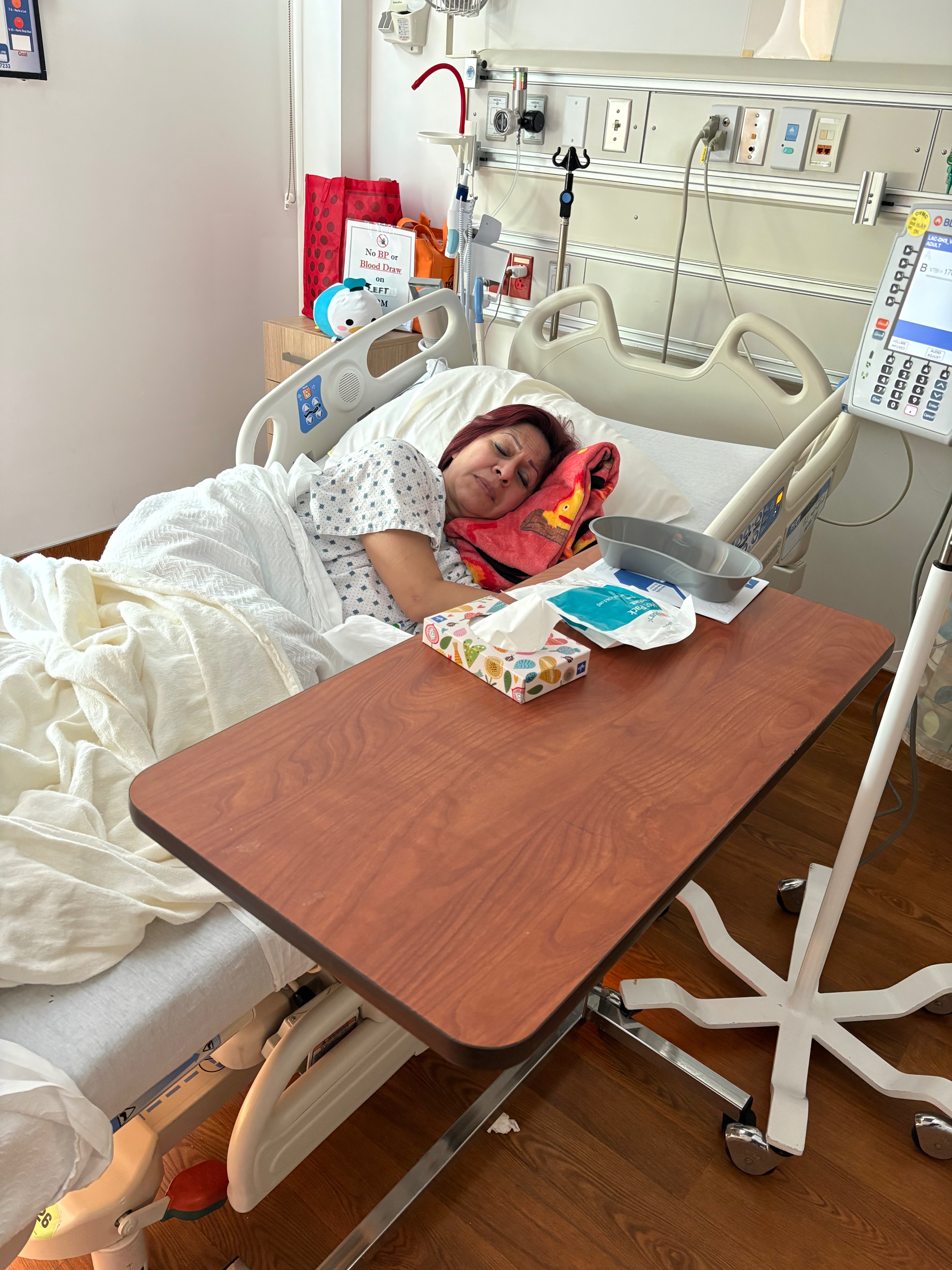 Help My Strong Mom Fight Stomach Cancer campaign photo, 4 of 7