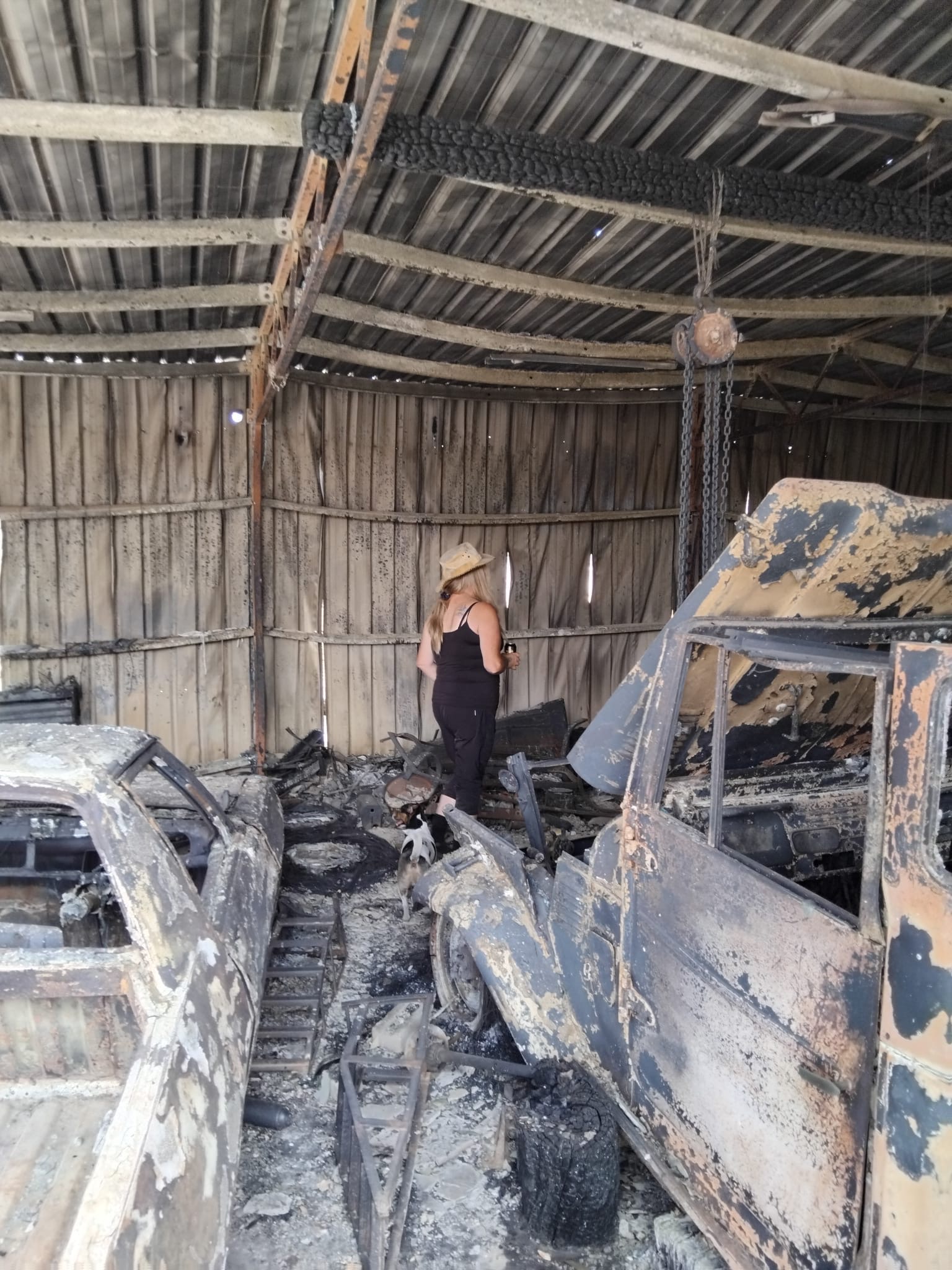 Help Danielle and Bruce rebuild their lives after the fires campaign photo, 6 of 7