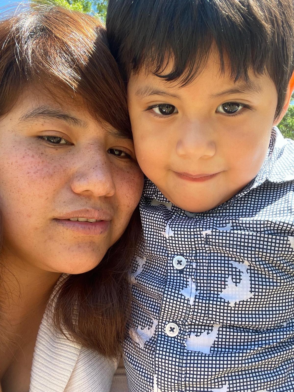 Help Juliana Reunite with Her Son campaign photo, 2 of 6