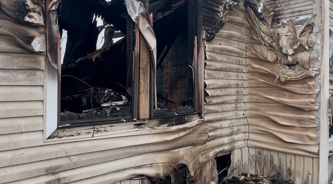 Fundraiser by Mindee Bowen : Help a Single Mom Rebuild After House Fire