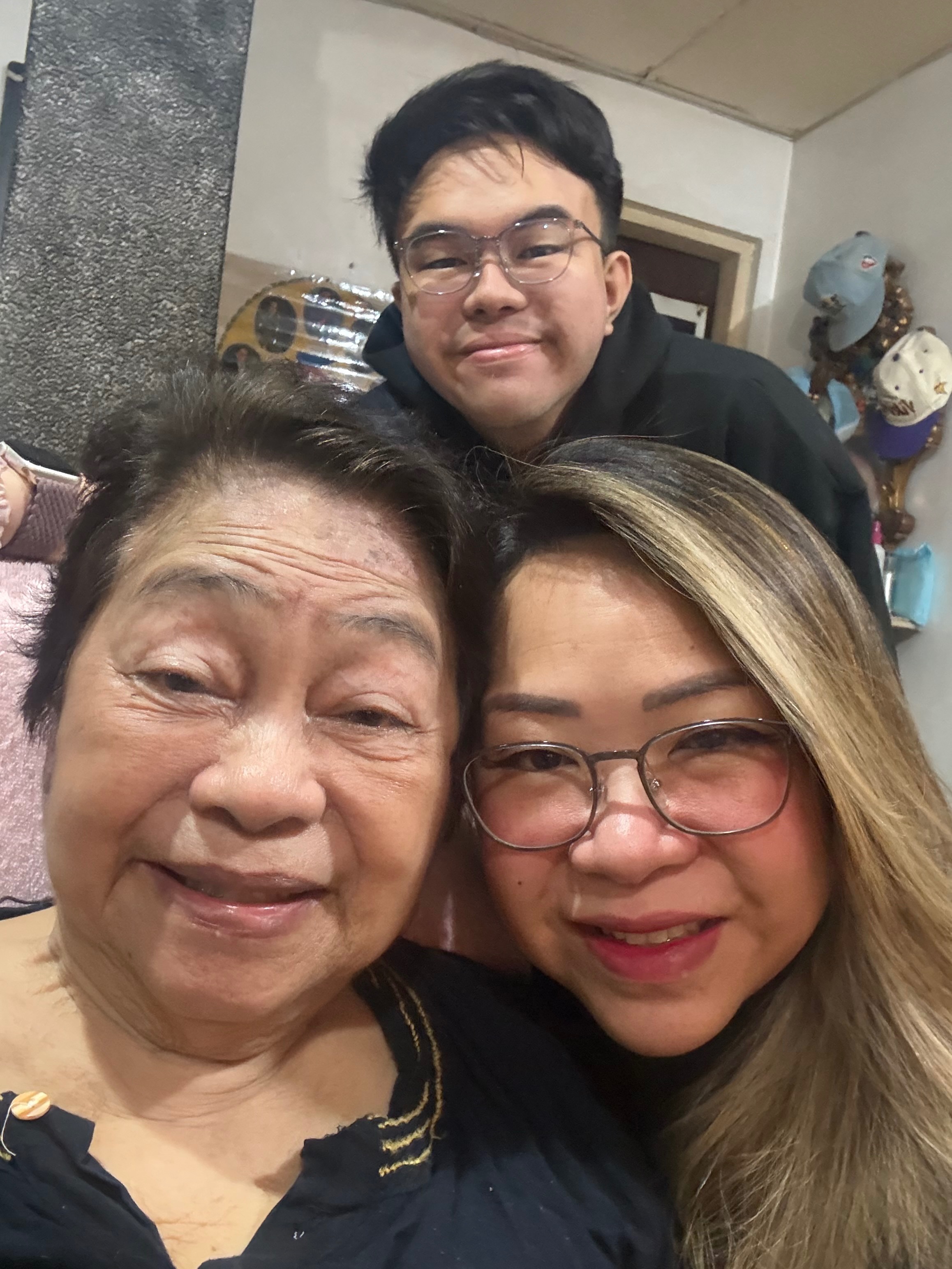 Marica might go completely blind let us help her campaign photo, 4 of 5