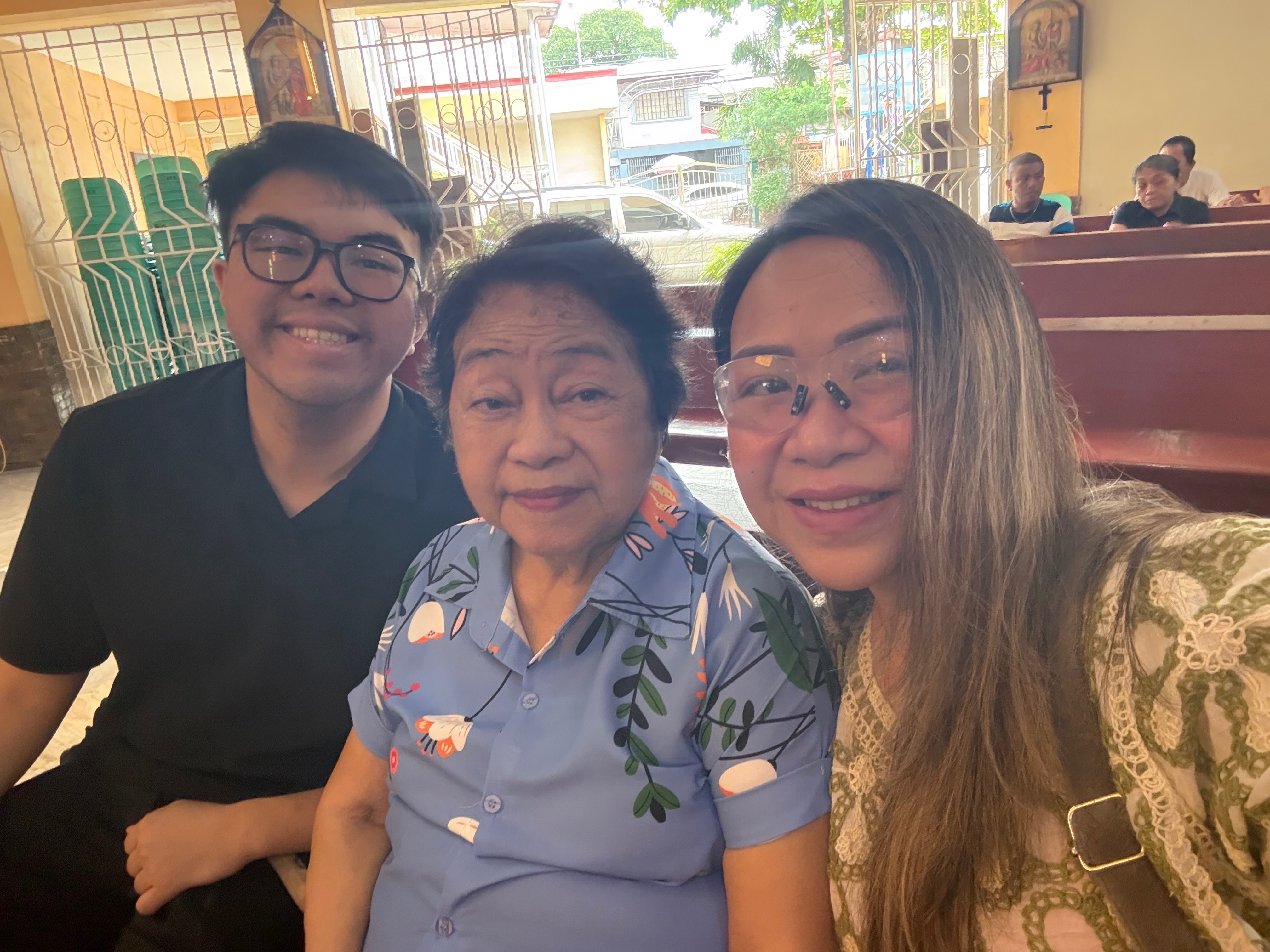 Marica might go completely blind let us help her campaign photo, 2 of 5