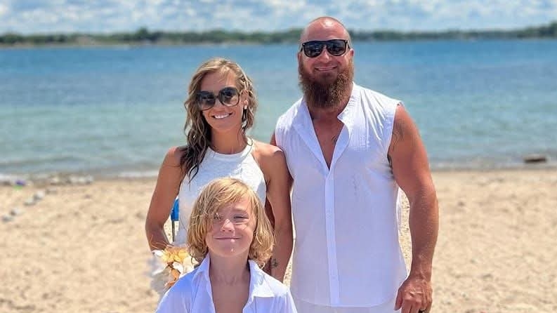 Support Deanna’s Cancer Treatment Journey photo